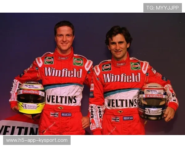 维修站失误导致冠军飞走，车手怒骂团队